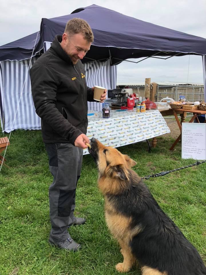 1501 b805656a25337551636b0e405bb0a682 1