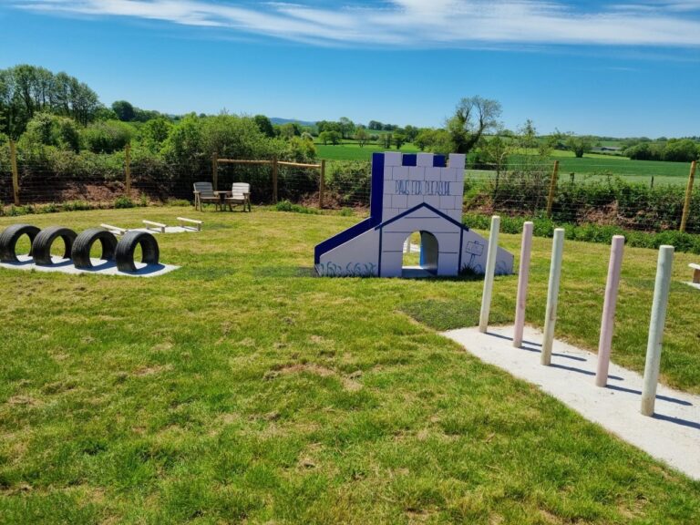 1860 73fcb691ff75dcd8f693c8e479089d95 1 768x576